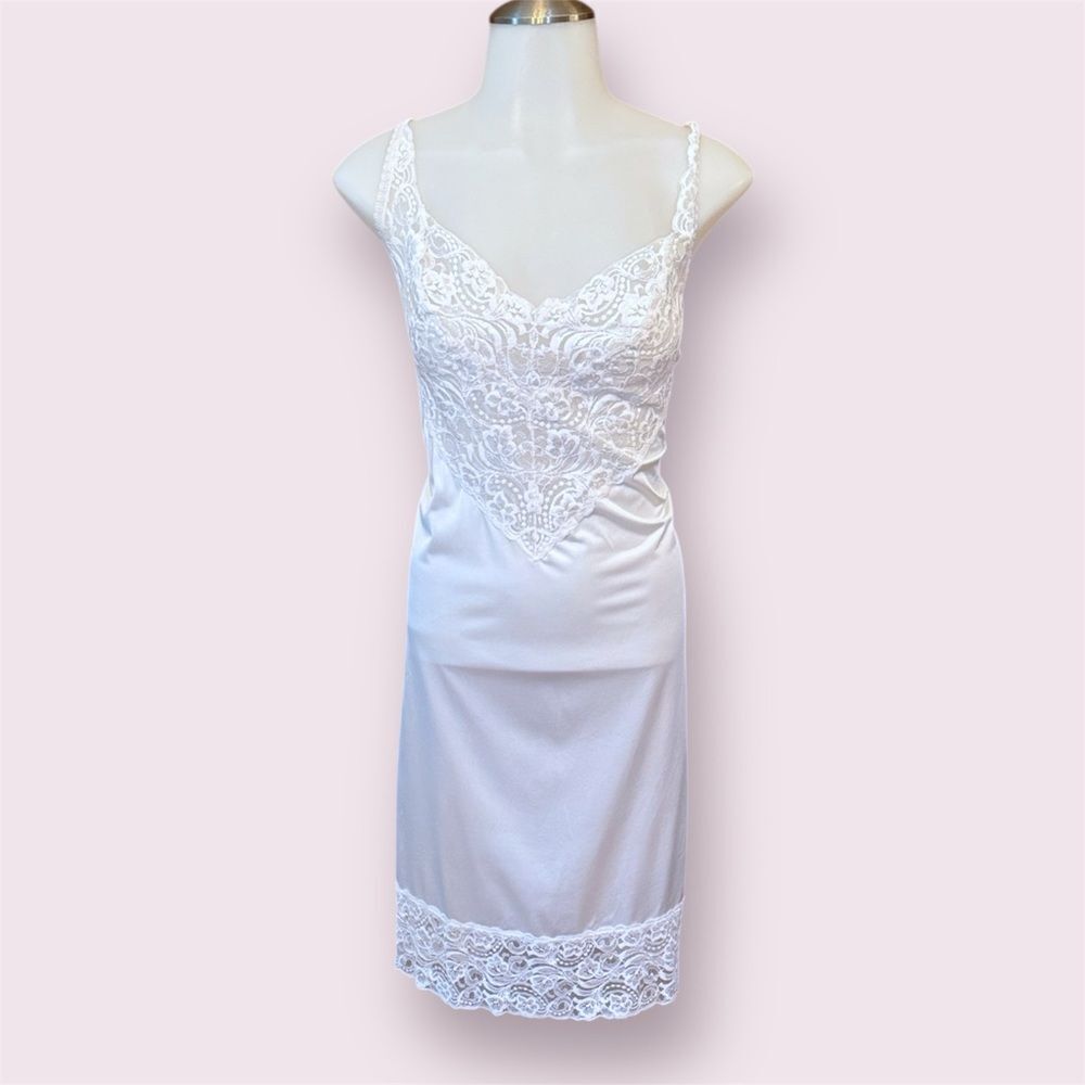 VANITY FAIR Vintage White Lace Chemise Slip Dress
